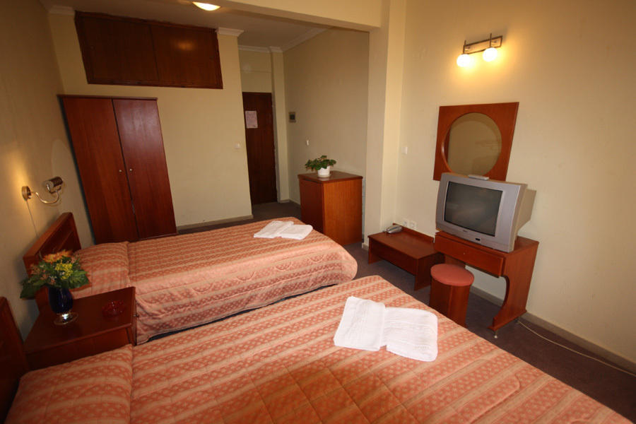 Cavo D' Oro Hotell Nea Moudhania Rum bild