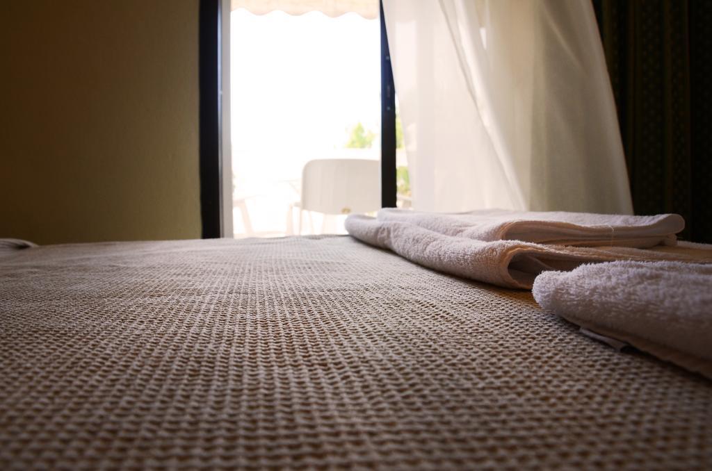 Cavo D' Oro Hotell Nea Moudhania Exteriör bild